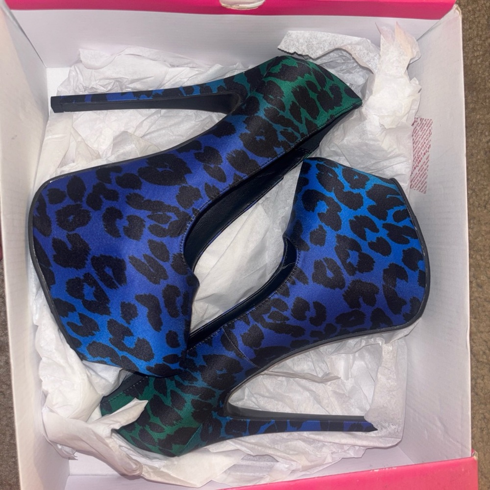 Shoe Dazzle Blue & Green Leopard Satin Platform Stilettos